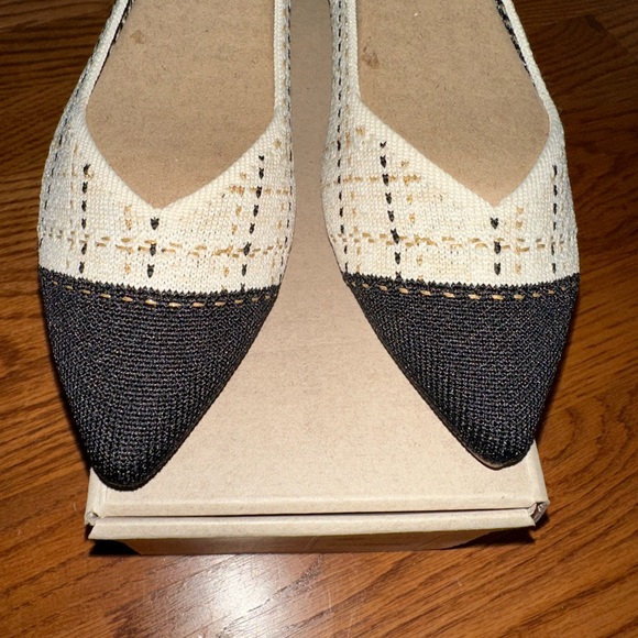 Rothy’s The Point - Size 7 1/2 - Picture 5 of 12